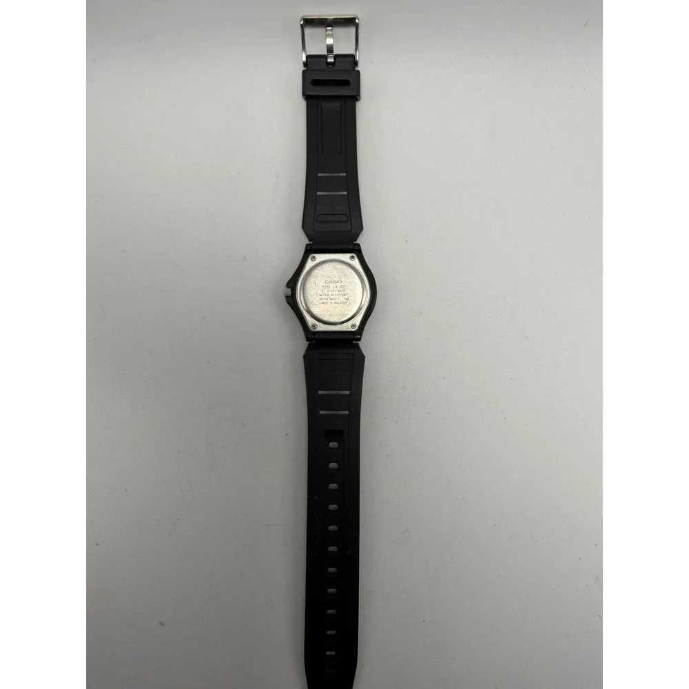 Casio Lx-82 New Battery Ladies Watch 31MM 8